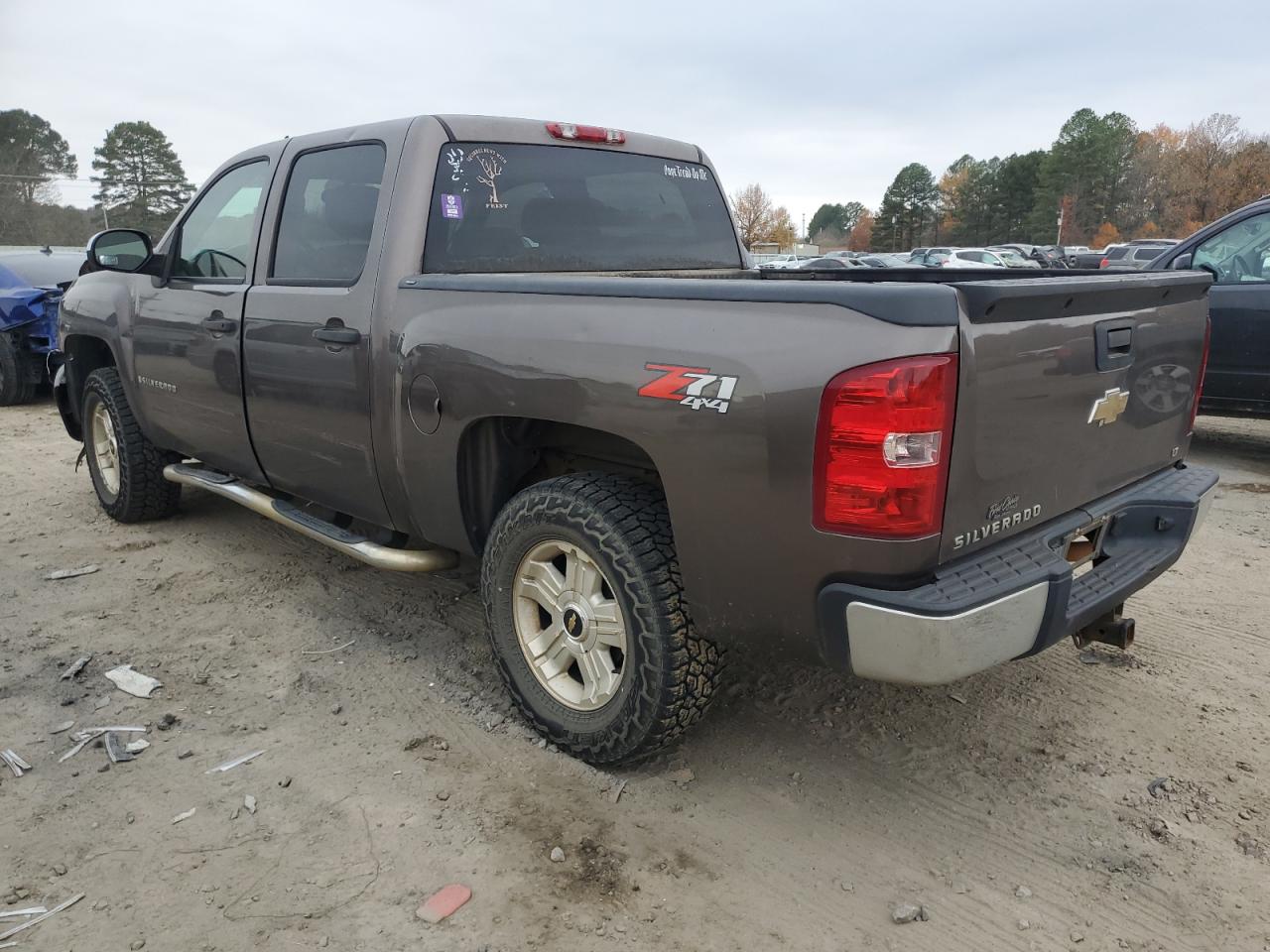 Image 2 of 2008 CHEVROLET SILVERADO K1500 2008 with VIN 2GCEK13J681256024