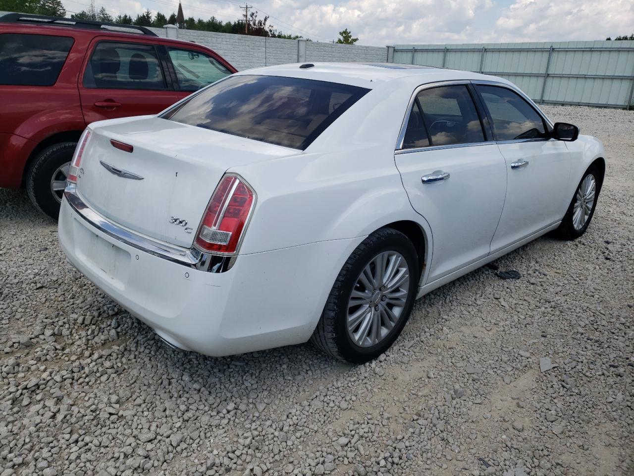 Изображение 3 2012 CHRYSLER 300C  2012 с VIN 2C3CCAKT7CH254102