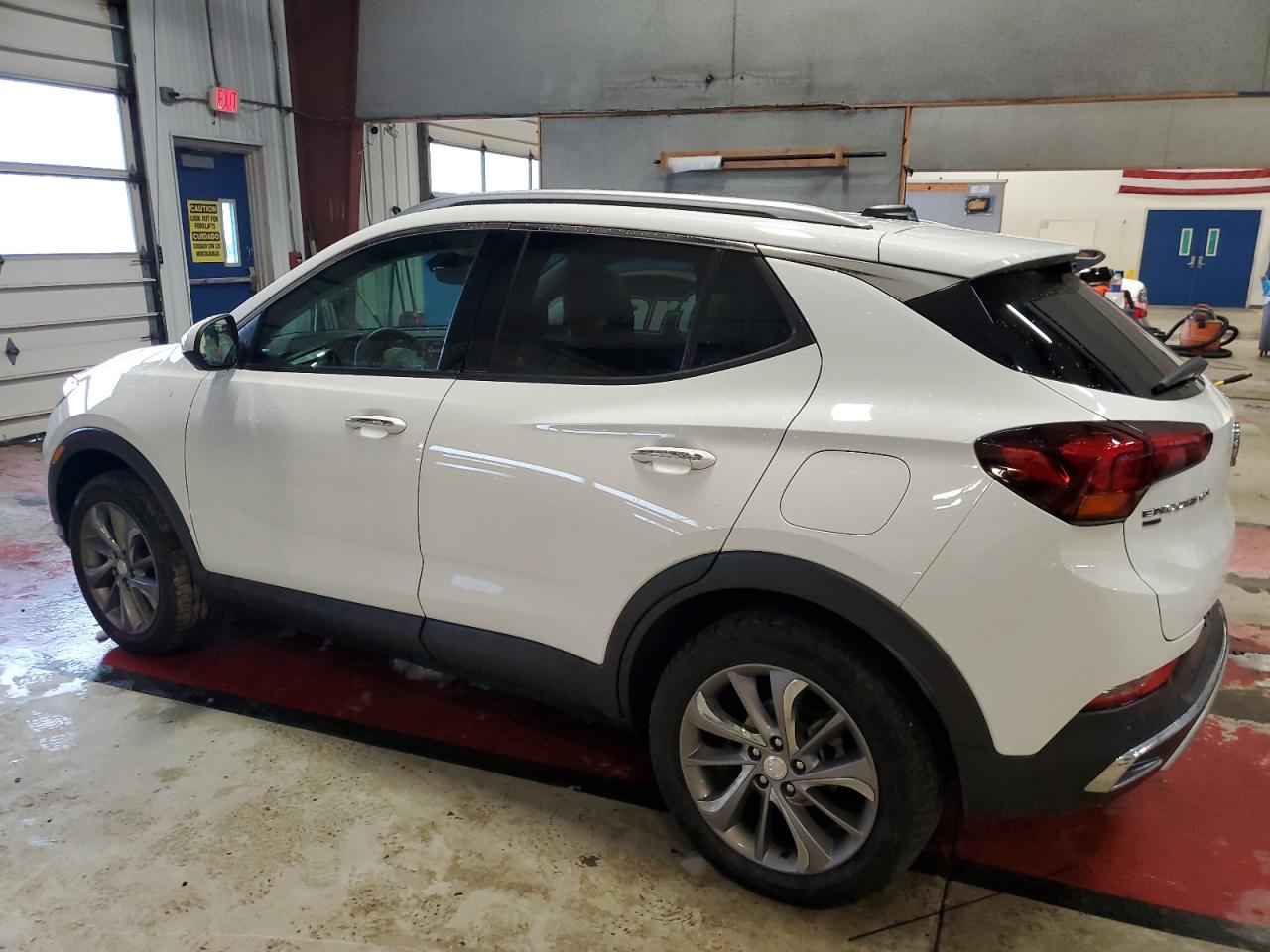 Изображение 2 2021 BUICK ENCORE GX ESSENCE 2021 с VIN KL4MMGSL9MB124522