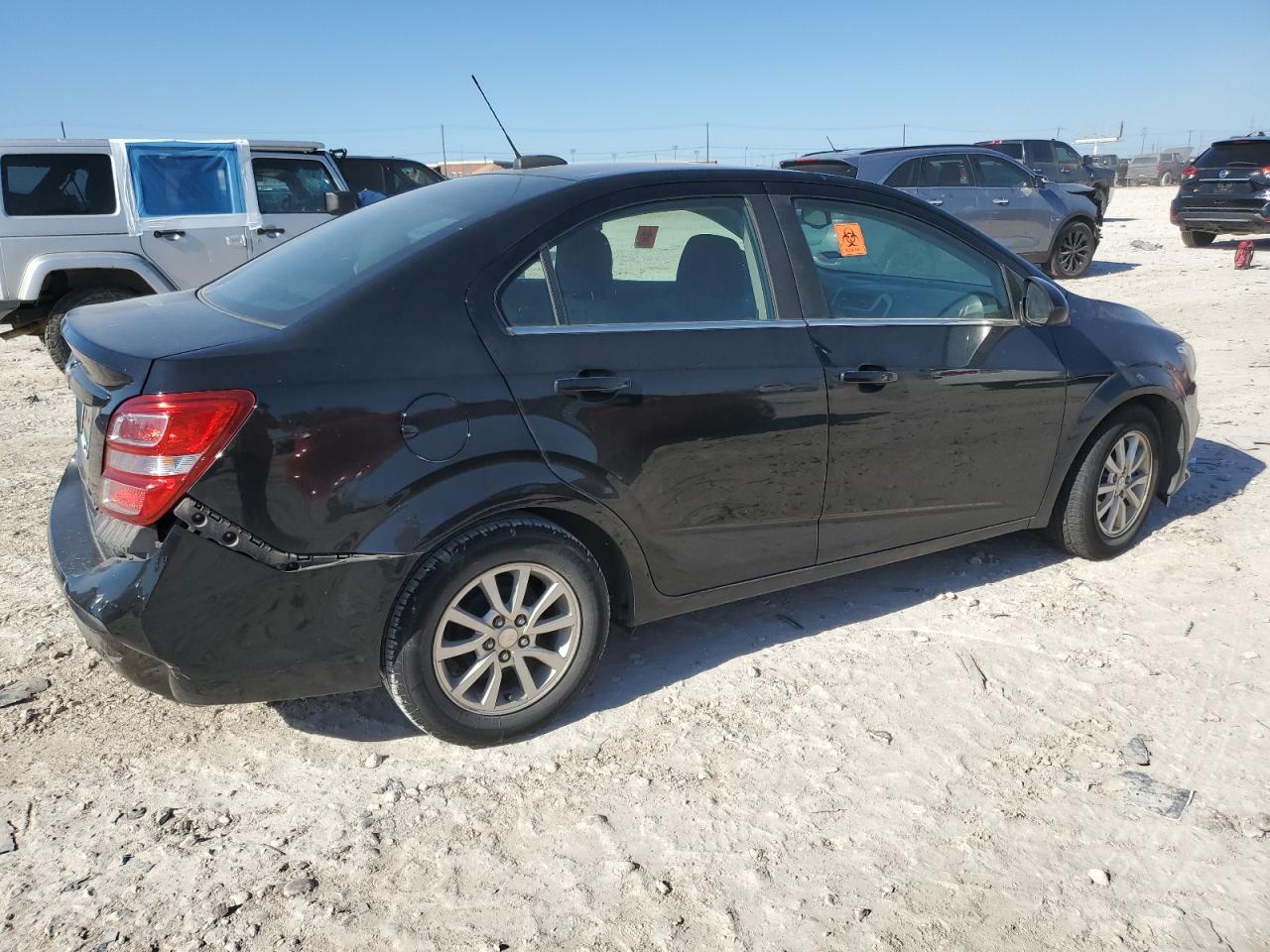 Obraz 3 z 2018 CHEVROLET SONIC LT 2018 z VIN 1G1JD5SB1J4121014