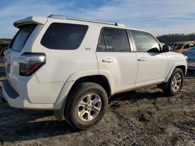 Image 3 of 2015 TOYOTA 4RUNNER SR5 2015 with VIN JTEZU5JR8F5102417