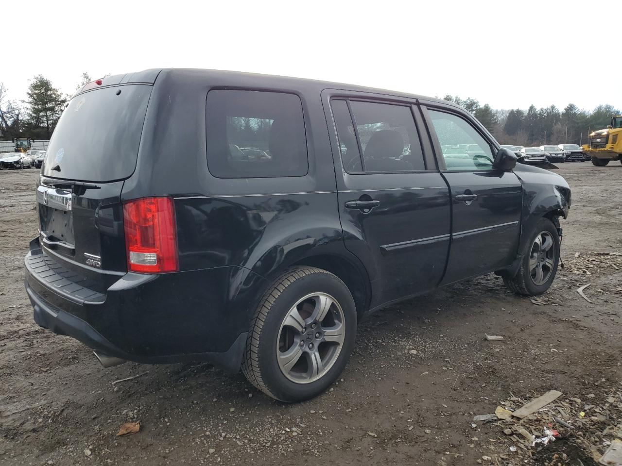 Image 3 of 2015 HONDA PILOT SE 2015 with VIN 5FNYF4H39FB021463