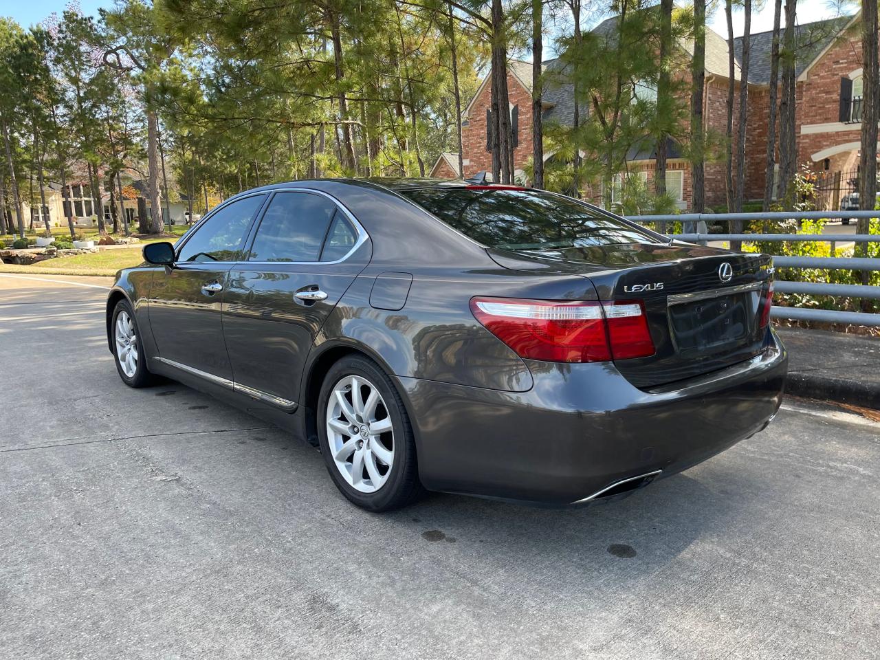 Image 3 of 2008 LEXUS LS 460 2008 with VIN JTHBL46FX85077989
