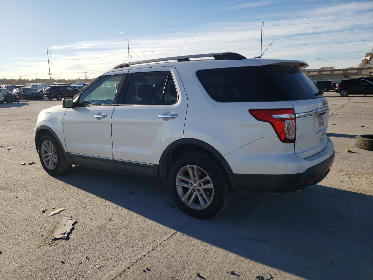 Изображение 2 2013 FORD EXPLORER XLT 2013 с VIN 1FM5K7D87DGA03270