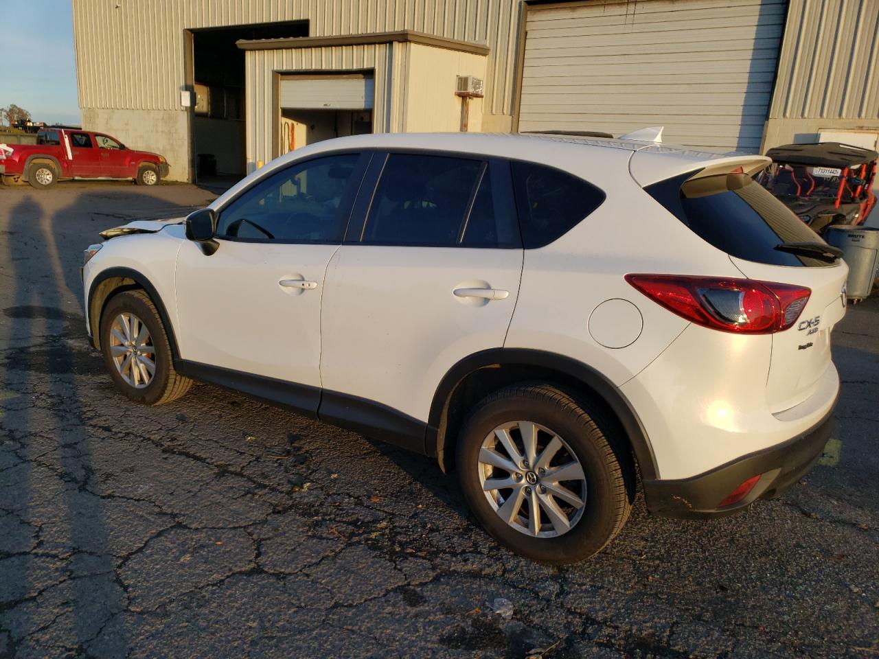 Obraz 2 z 2016 MAZDA CX-5 TOURING 2016 z VIN JM3KE4CY3G0675040