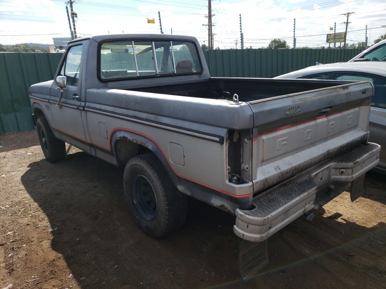 Obraz 2 z 1985 FORD F150  1985 z VIN 1FTEF14Y7FPA52431