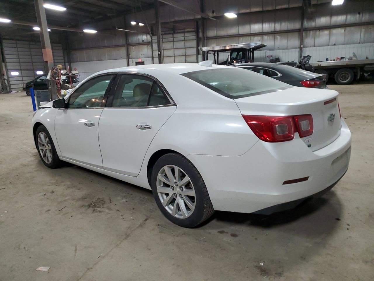 Image 2 of 2015 CHEVROLET MALIBU LTZ 2015 with VIN 1G11F5SL6FU146470