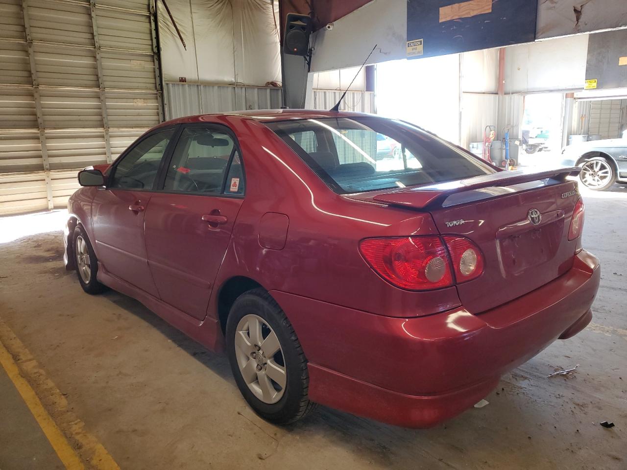 Image 2 of 2005 TOYOTA COROLLA CE 2005 with VIN 2T1BR32E35C455883