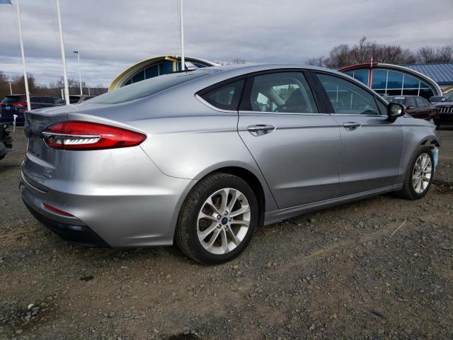 Image 3 of 2020 FORD FUSION SE 2020 with VIN 3FA6P0LU9LR142152