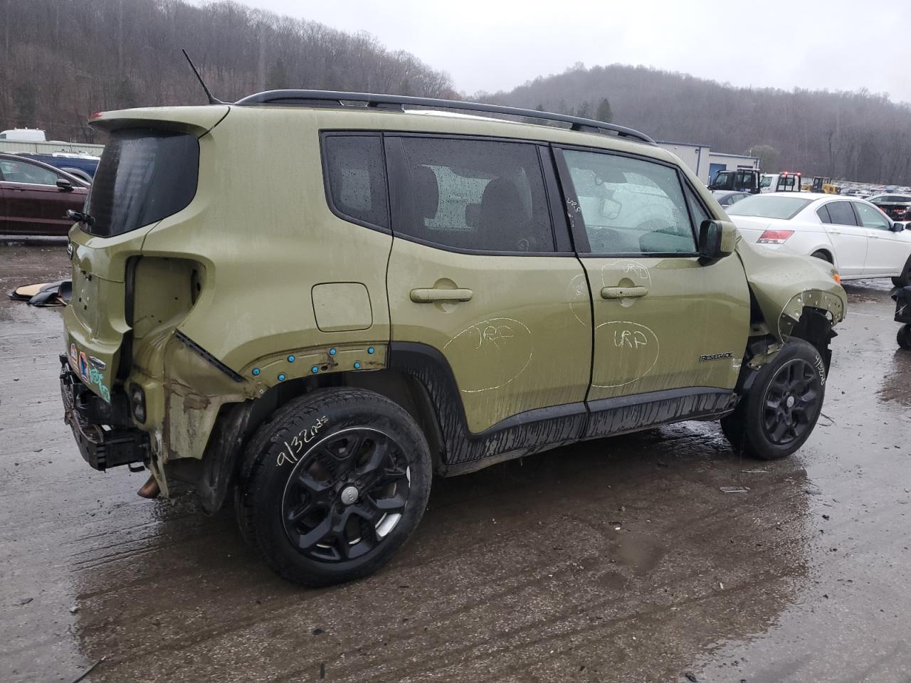 Изображение 3 2015 JEEP RENEGADE LATITUDE 2015 с VIN ZACCJBBT0FPB62210