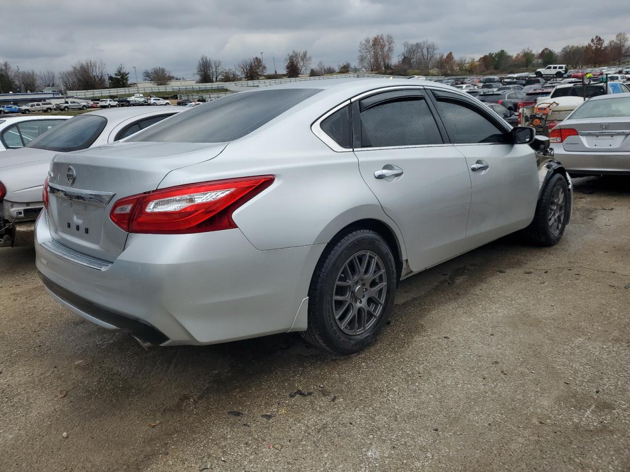 Obraz 3 z 2016 NISSAN ALTIMA 2.5 2016 z VIN 1N4AL3AP1GC188986