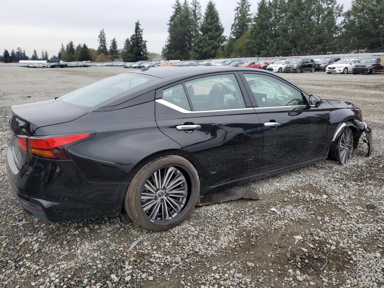 Image 3 of 2023 NISSAN ALTIMA SL 2023 with VIN 1N4BL4EV2PN330026