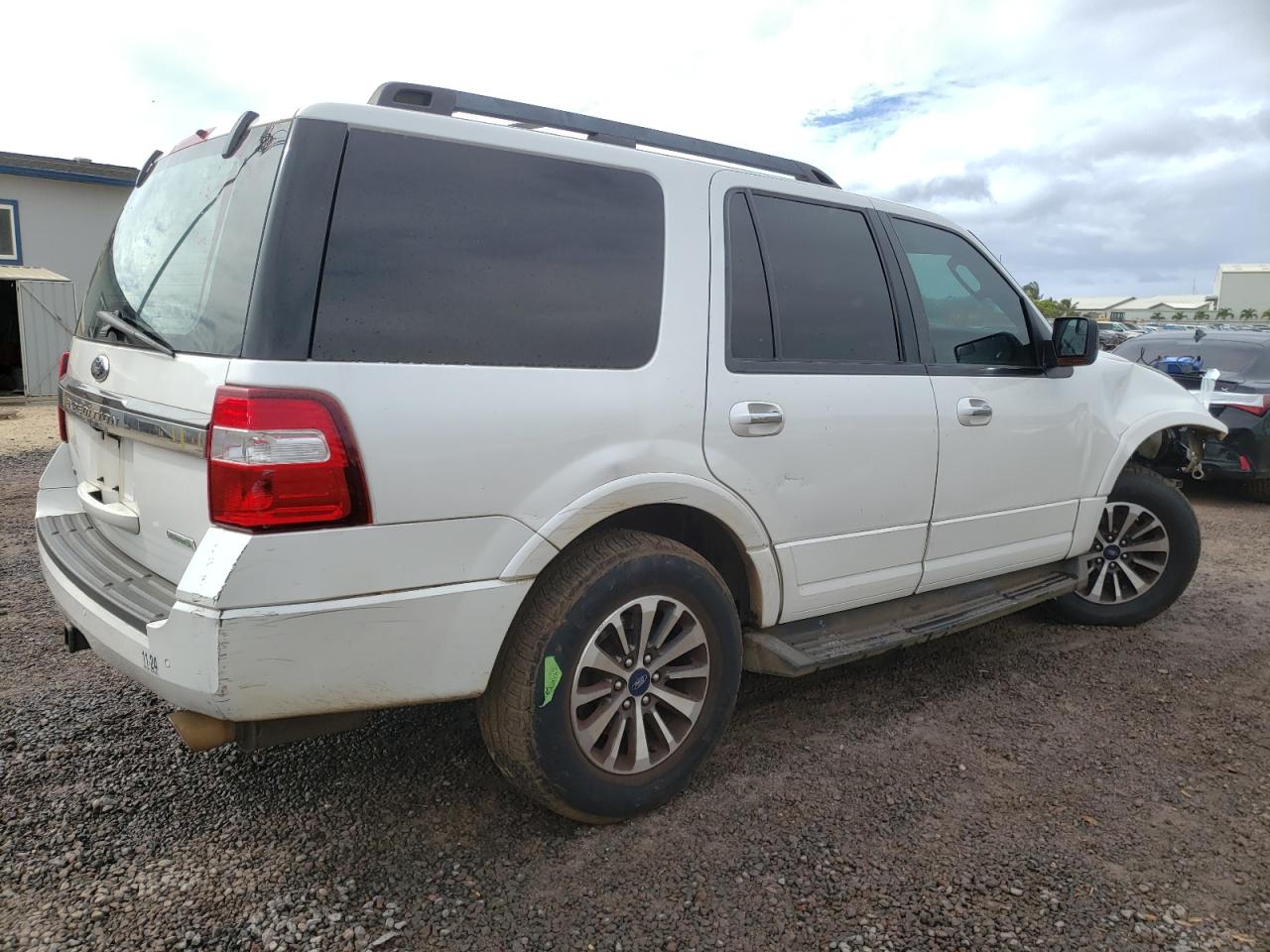 Obraz 3 z 2015 FORD EXPEDITION XLT 2015 z VIN 1FMJU1HT1FEF09051