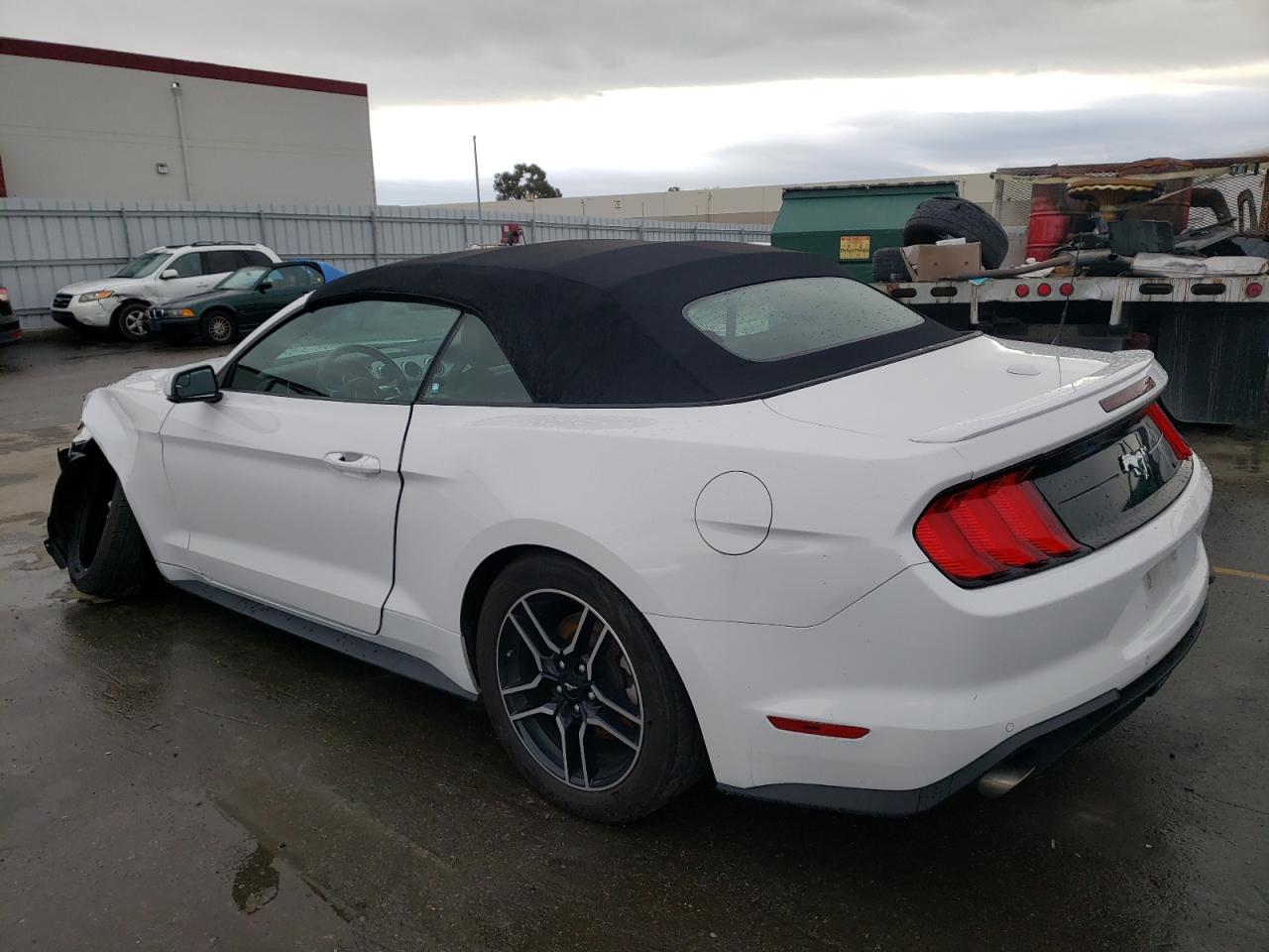 Image 2 of 2020 FORD MUSTANG  2020 with VIN 1FATP8UH7L5184650