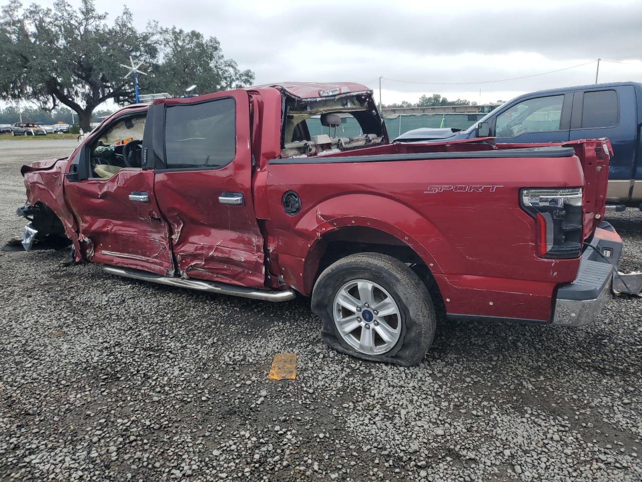 Image 2 of 2017 FORD F150 SUPERCREW 2017 with VIN 1FTEW1CF7HFB22924