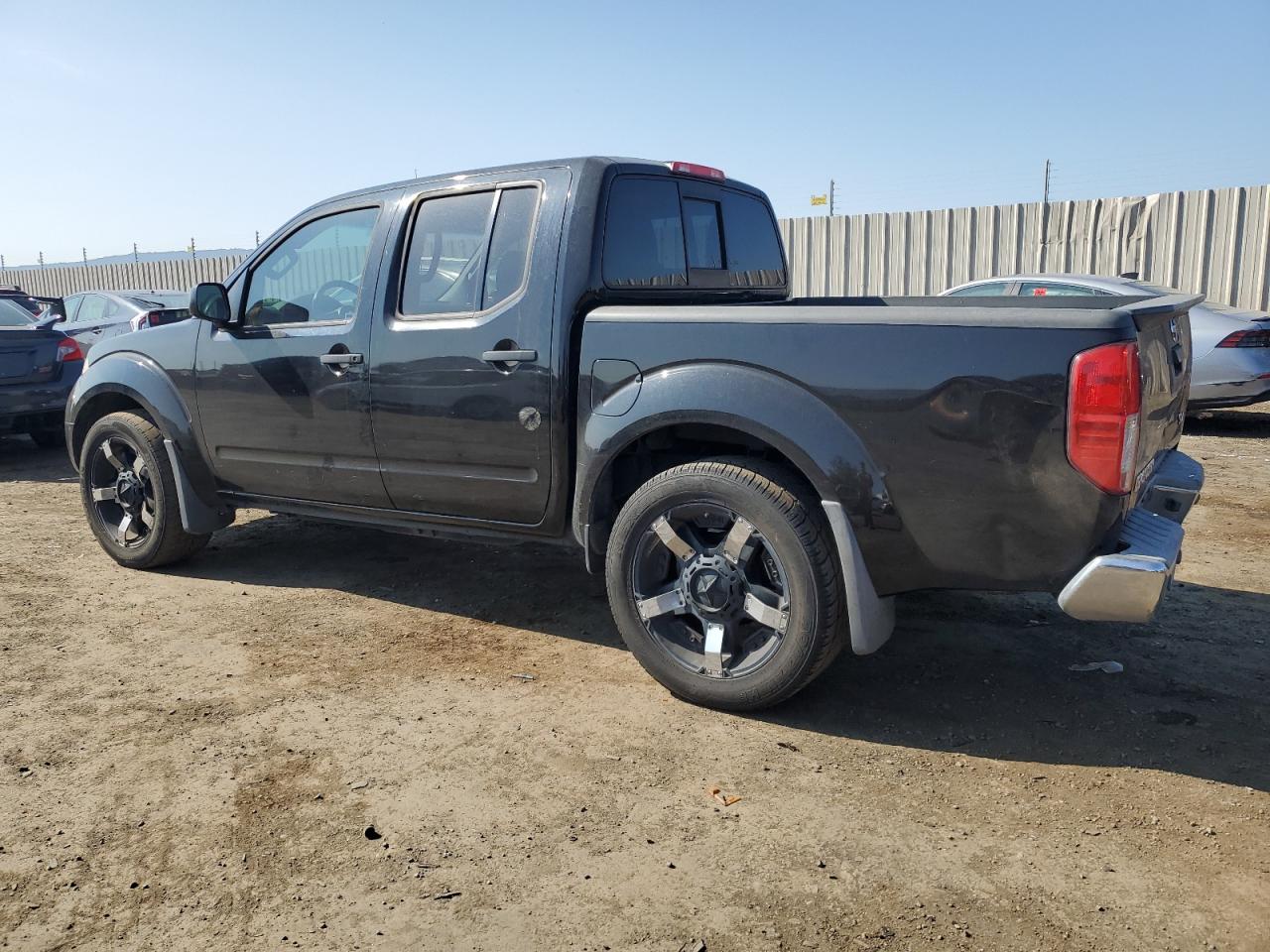 Image 2 of 2015 NISSAN FRONTIER S 2015 with VIN 1N6AD0ER1FN751522