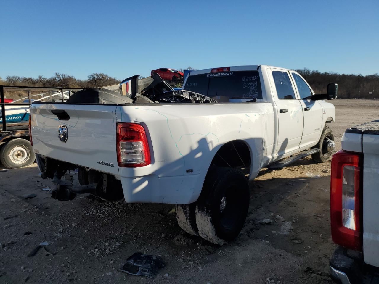 Image 3 of 2022 RAM 3500 TRADESMAN 2022 with VIN 3C63RRGL7NG135302