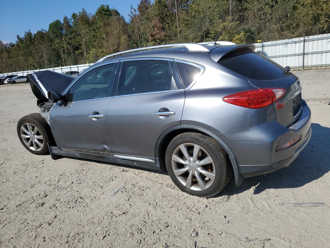 Image 2 of 2016 INFINITI QX50  2016 with VIN JN1BJ0RP4GM234962