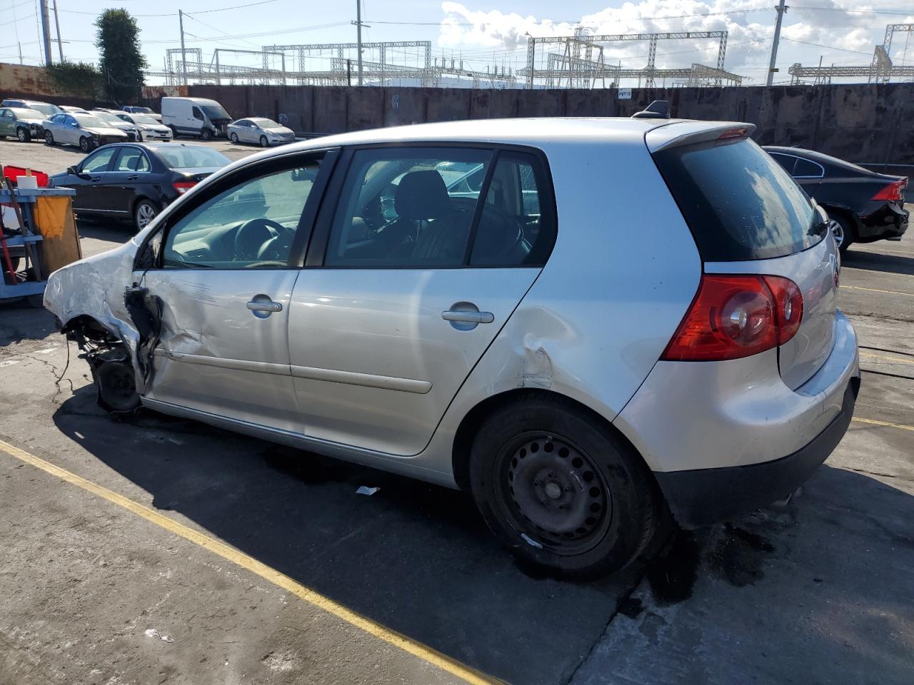 Obraz 2 z 2008 VOLKSWAGEN RABBIT 2008 z VIN WVWDB71K28W270733