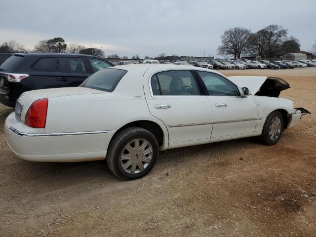 Image 3 of 2004 LINCOLN TOWN CAR ULTIMATE 2004 with VIN 1LNHM83W14Y651372