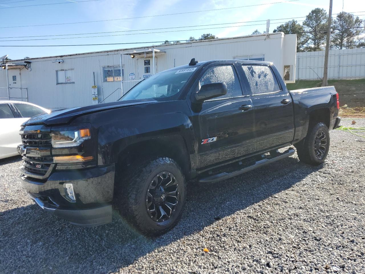 Изображение 1 2017 CHEVROLET SILVERADO K1500 LT 2017 с VIN 3GCUKREC7HG241550
