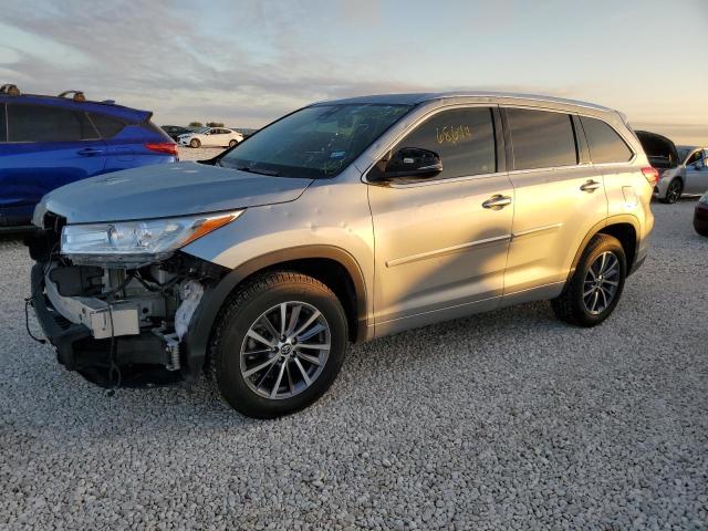 Изображение 1 2018 TOYOTA HIGHLANDER SE 2018 с VIN 5TDKZRFH2JS548922