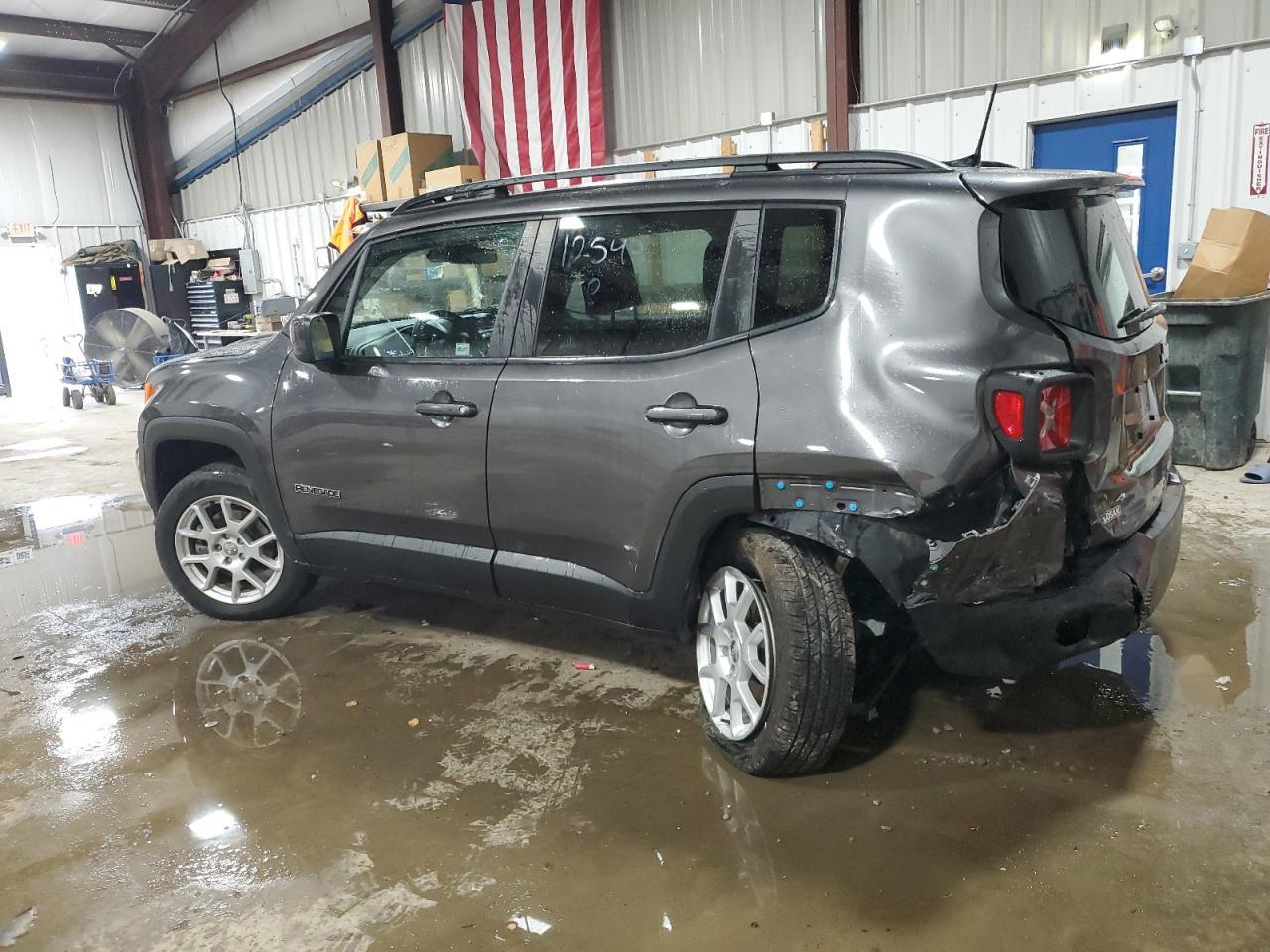 Image 2 of 2019 JEEP RENEGADE LATITUDE 2019 with VIN ZACNJBBB9KPK72389