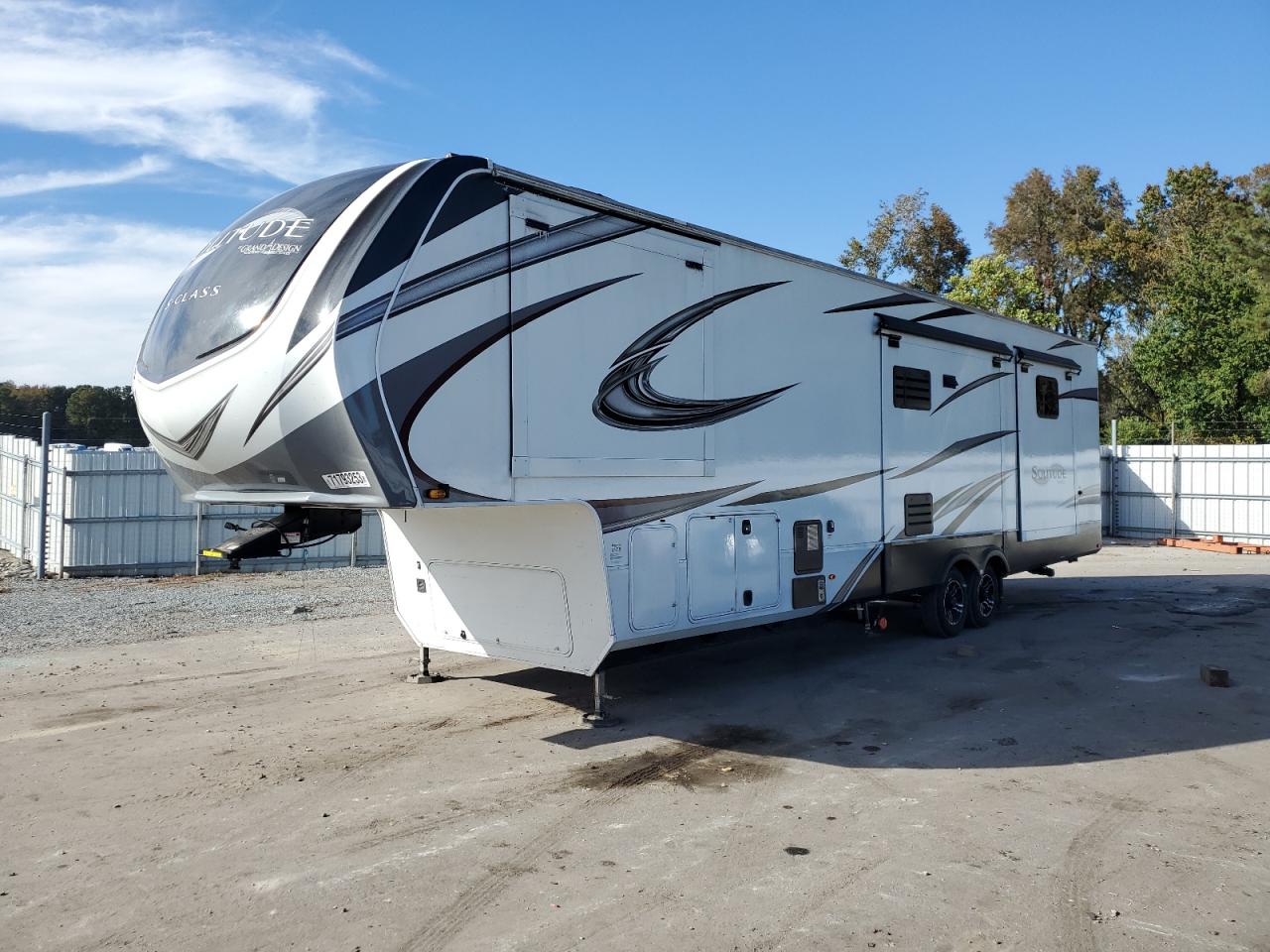 Obraz 2 z 2021 WINNEBAGO CAMPER 2021 z VIN 573FS4226MAA04639