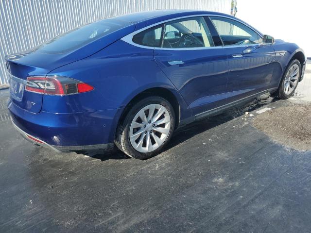 Obraz 3 z 2016 TESLA MODEL S  2016 z VIN 5YJSA1E16GF132897