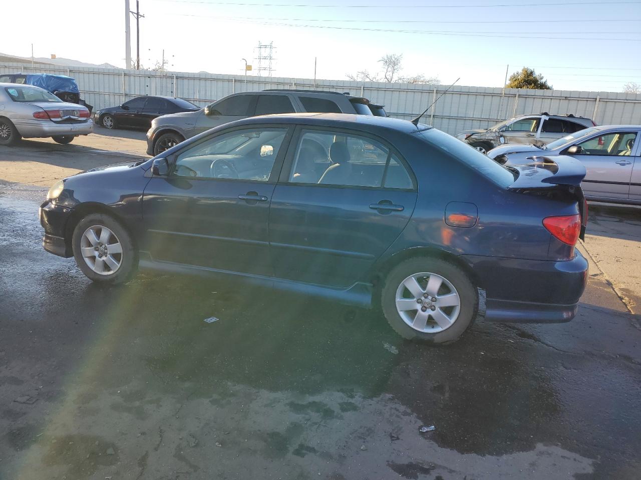 Image 2 of 2004 TOYOTA COROLLA CE 2004 with VIN 1NXBR32E04Z221780