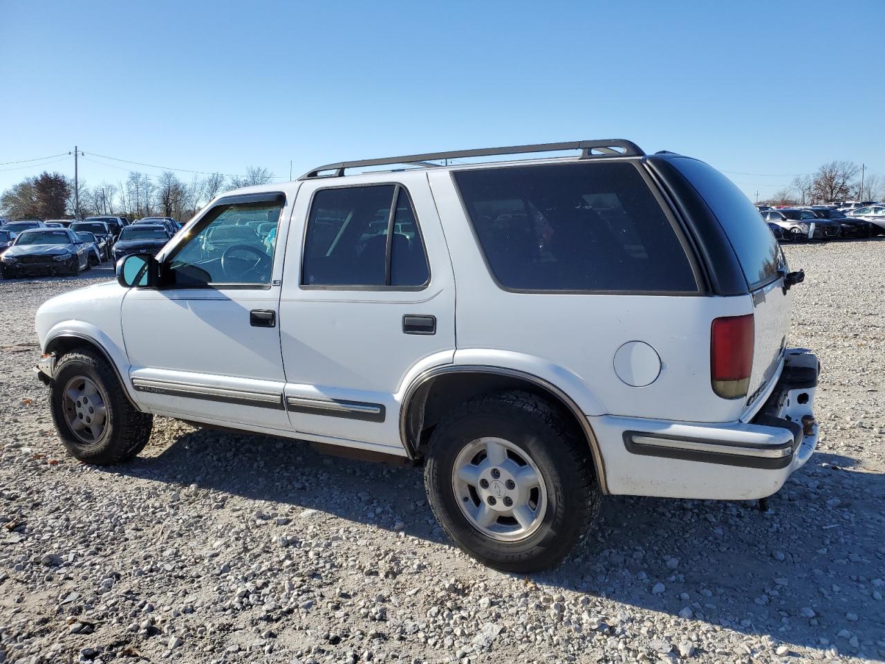 Image 2 of 1999 CHEVROLET BLAZER  1999 with VIN 1GNDT13W6X2233854