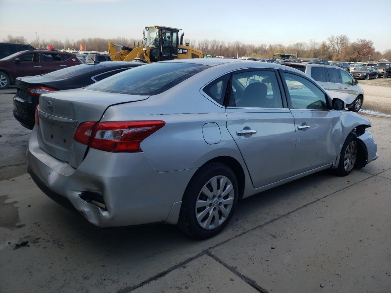 Изображение 3 2016 NISSAN SENTRA S 2016 с VIN 3N1AB7AP9GY318463