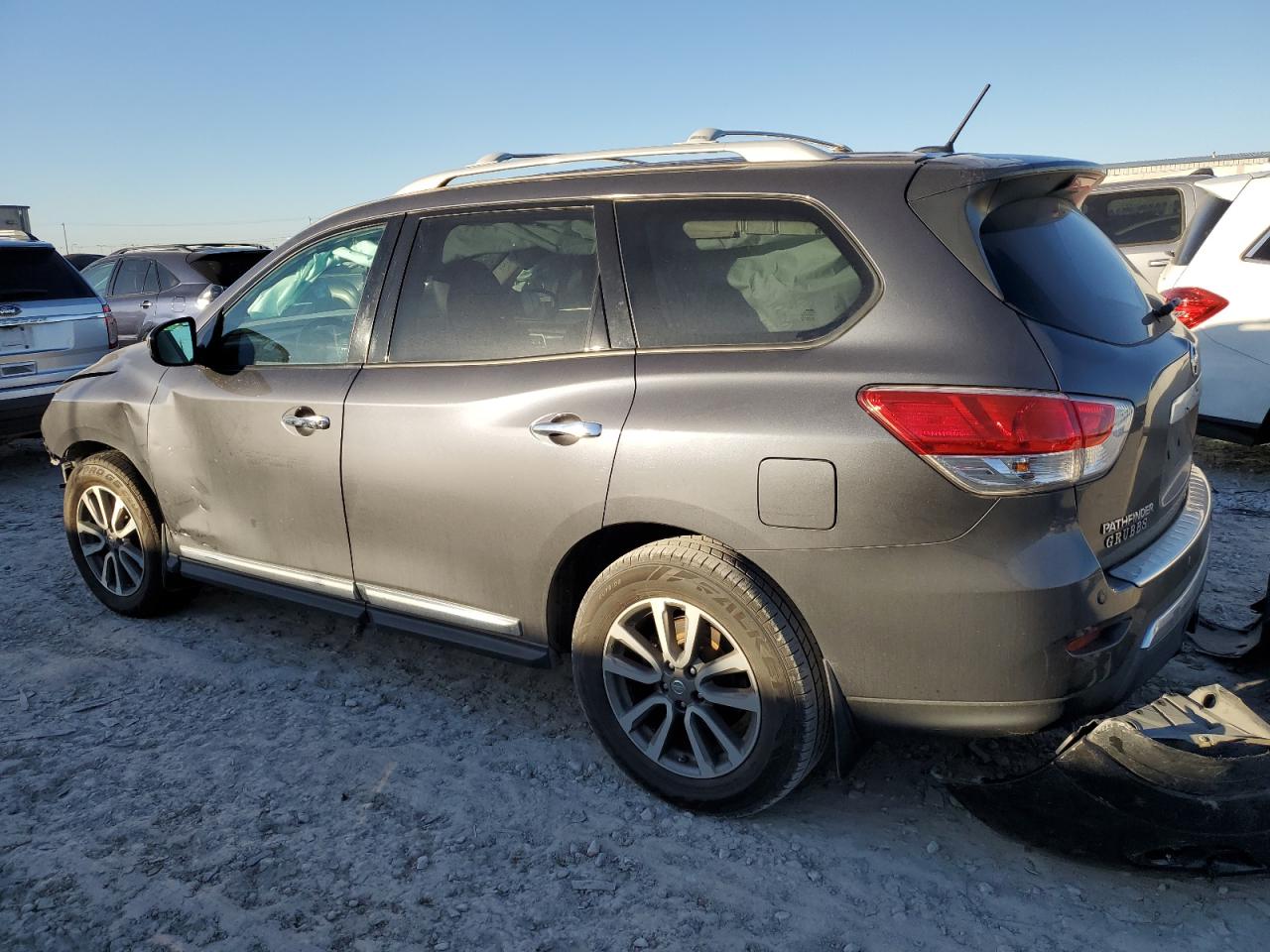 Obraz 2 z 2014 NISSAN PATHFINDER S 2014 z VIN 5N1AR2MN2EC664460