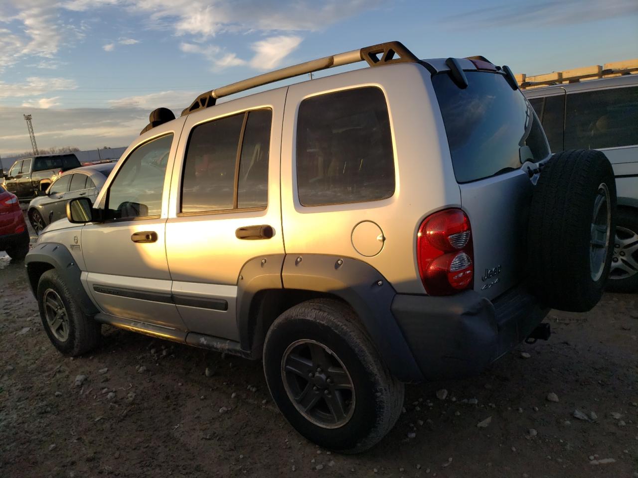 Image 2 of 2006 JEEP LIBERTY RENEGADE 2006 with VIN 1J4GL38K96W219116