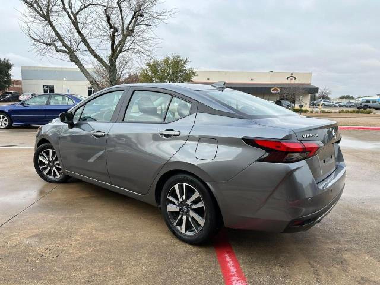 Image 3 of 2021 NISSAN VERSA SV 2021 with VIN 3N1CN8EV3ML885338