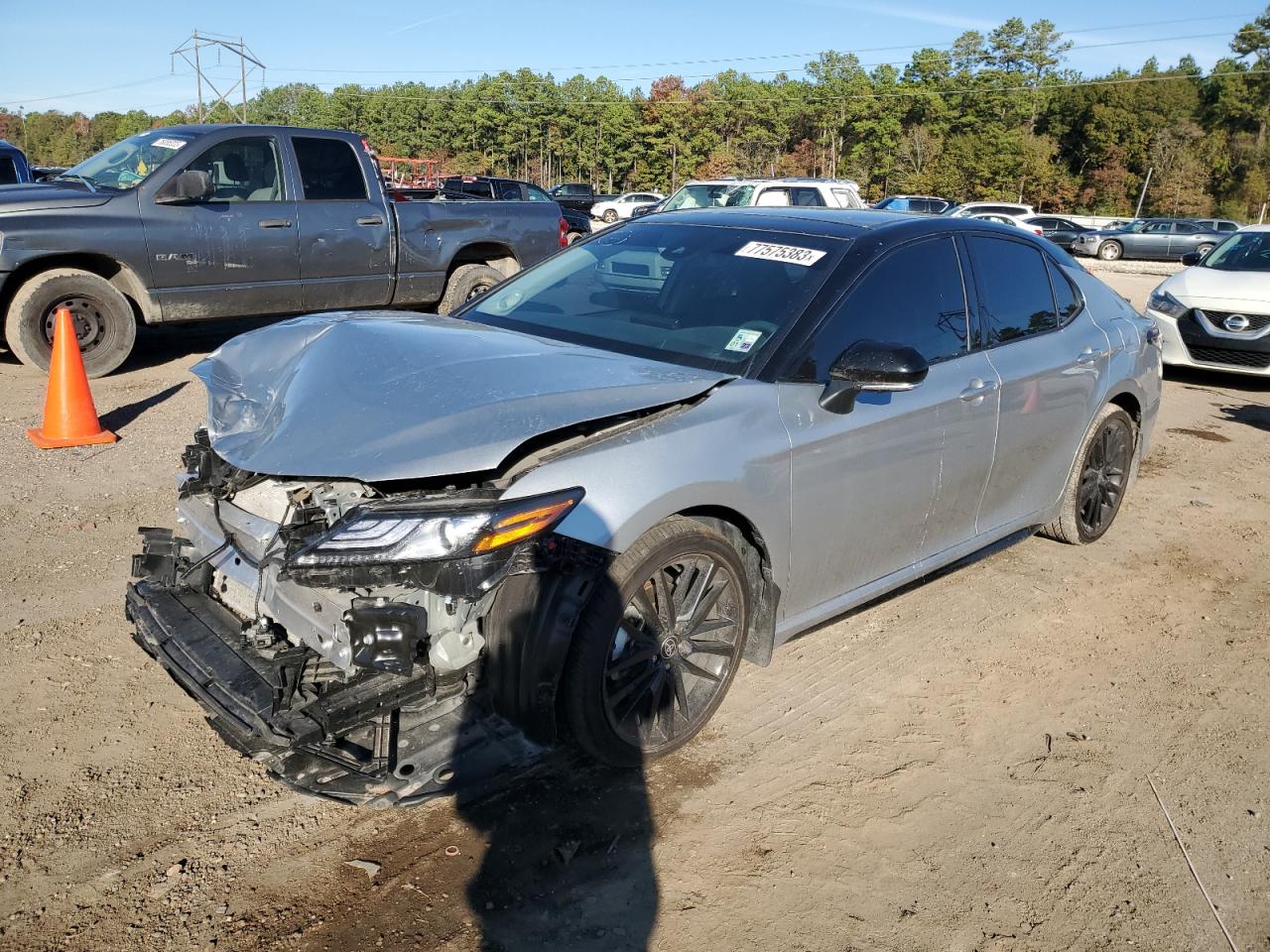 Obraz 1 z 2022 TOYOTA CAMRY TRD 2022 z VIN 4T1KZ1AK3NU063853