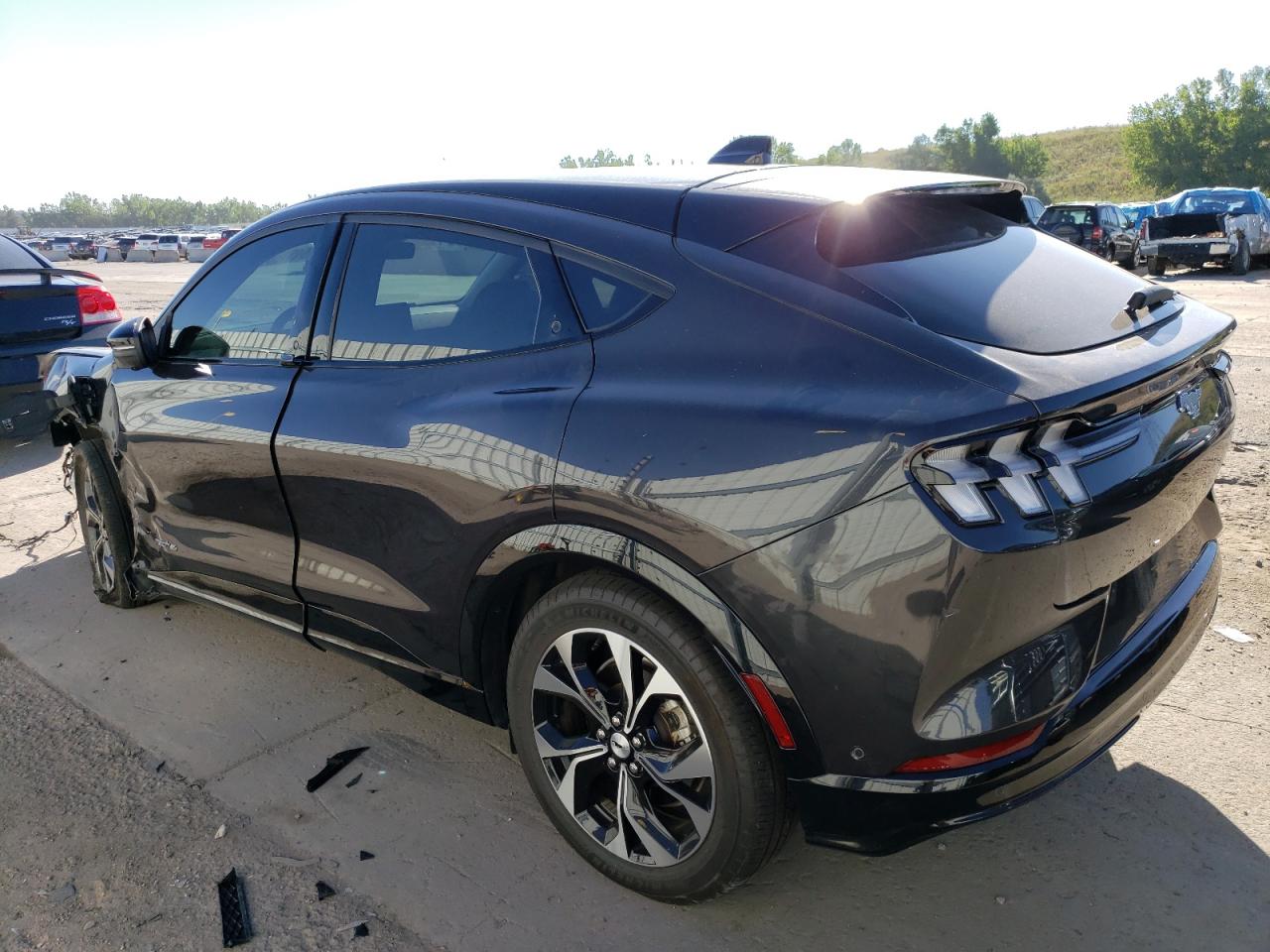 Image 2 of 2022 FORD MUSTANG MACH-E PREMIUM 2022 with VIN 3FMTK3SS9NMA01798