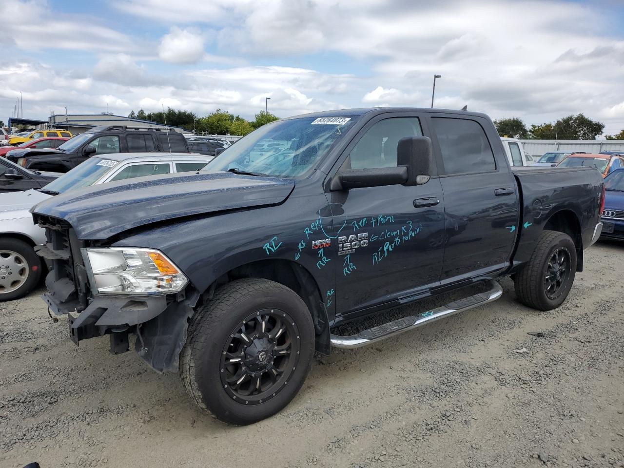 Obraz 1 z 2019 RAM 1500 CLASSIC SLT 2019 z VIN 1C6RR7LT5KS533181
