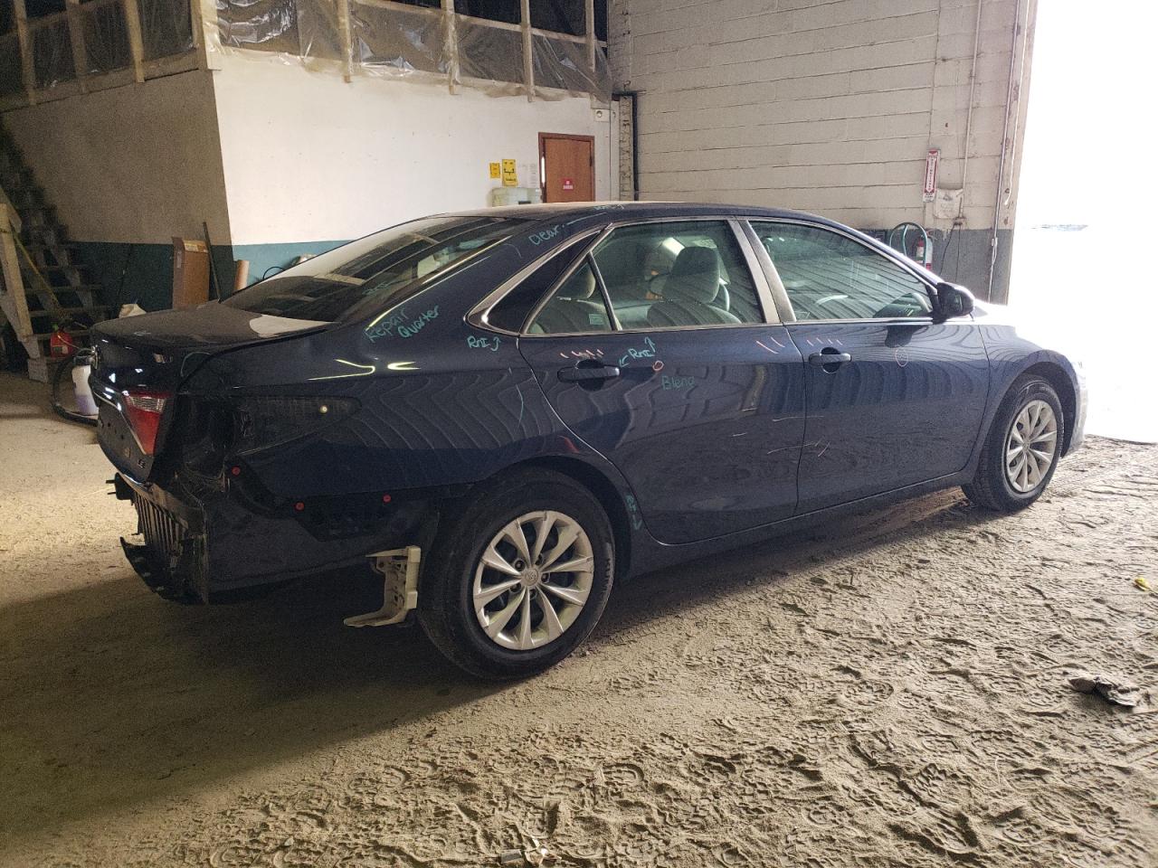 Obraz 3 z 2015 TOYOTA CAMRY LE 2015 z VIN 4T4BF1FK7FR490252