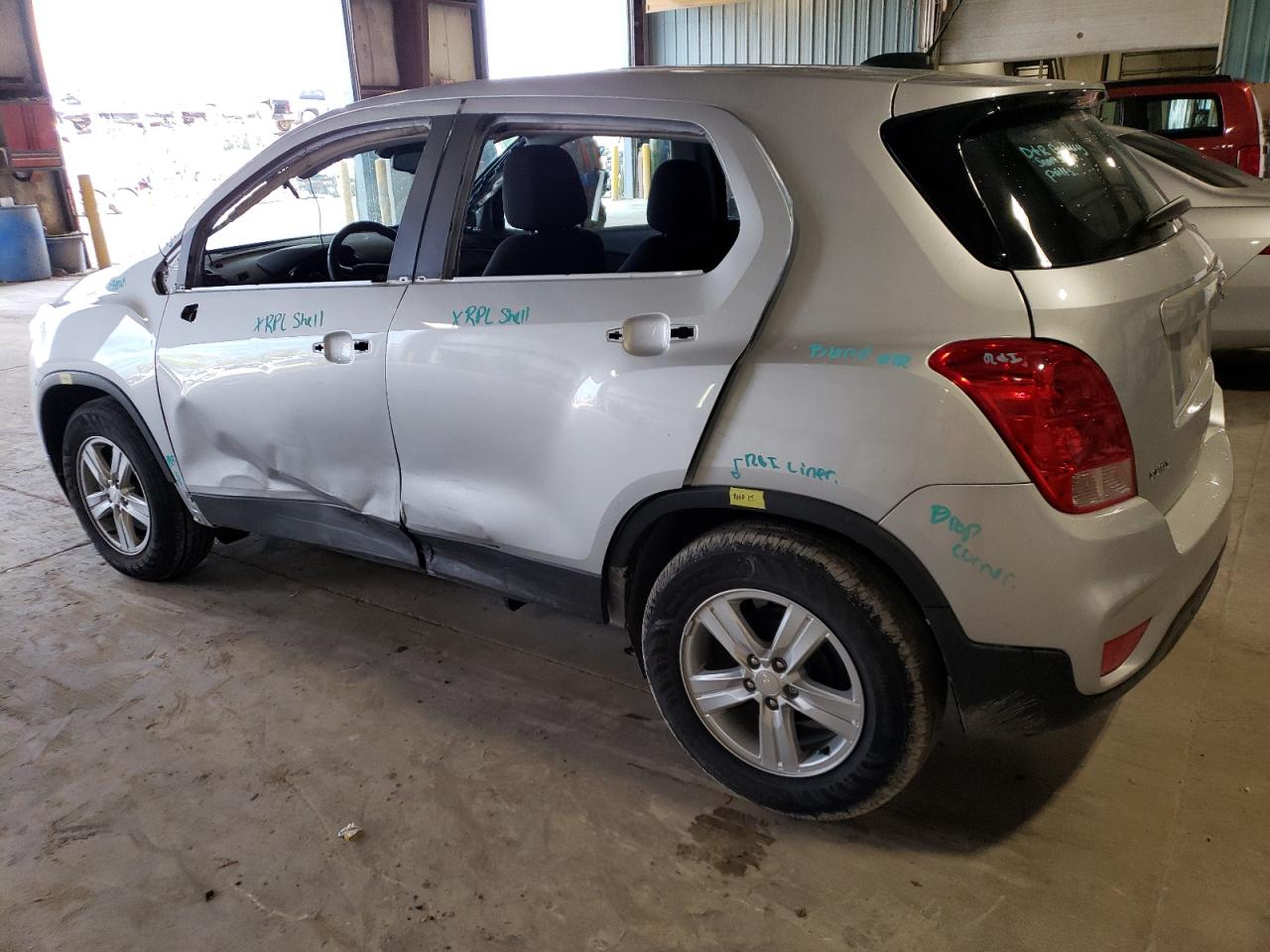 Obraz 2 z 2019 CHEVROLET TRAX LS 2019 z VIN 3GNCJKSB3KL373566