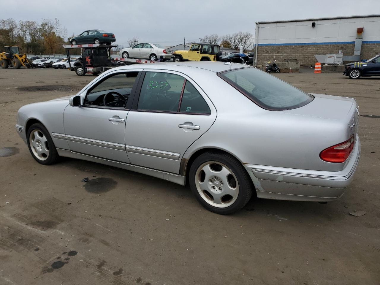 Изображение 2 2001 MERCEDES-BENZ E 430 2001 с VIN WDBJF83J11X047938