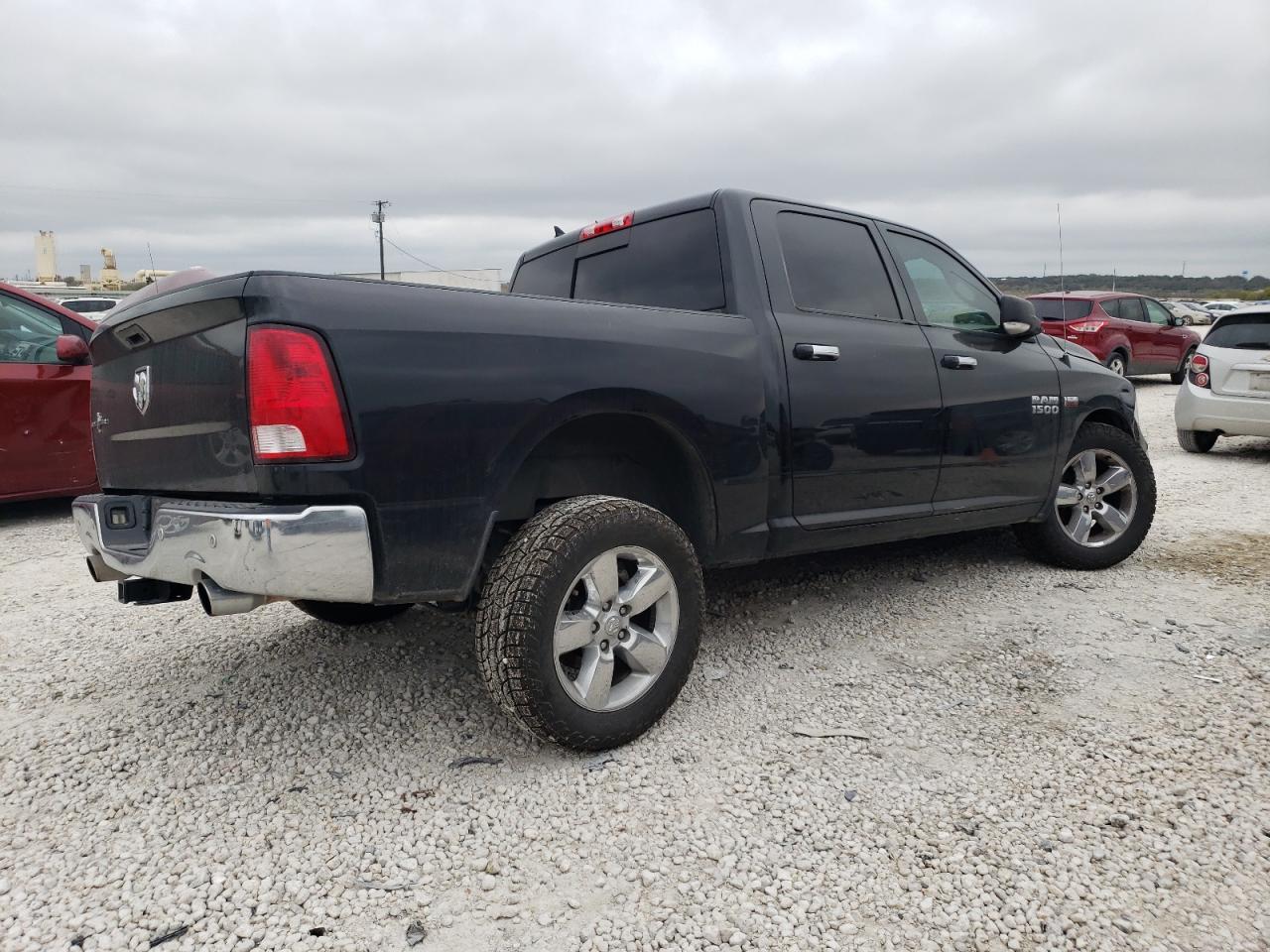 Изображение 3 2017 RAM 1500 SLT 2017 с VIN 1C6RR6LT7HS532987