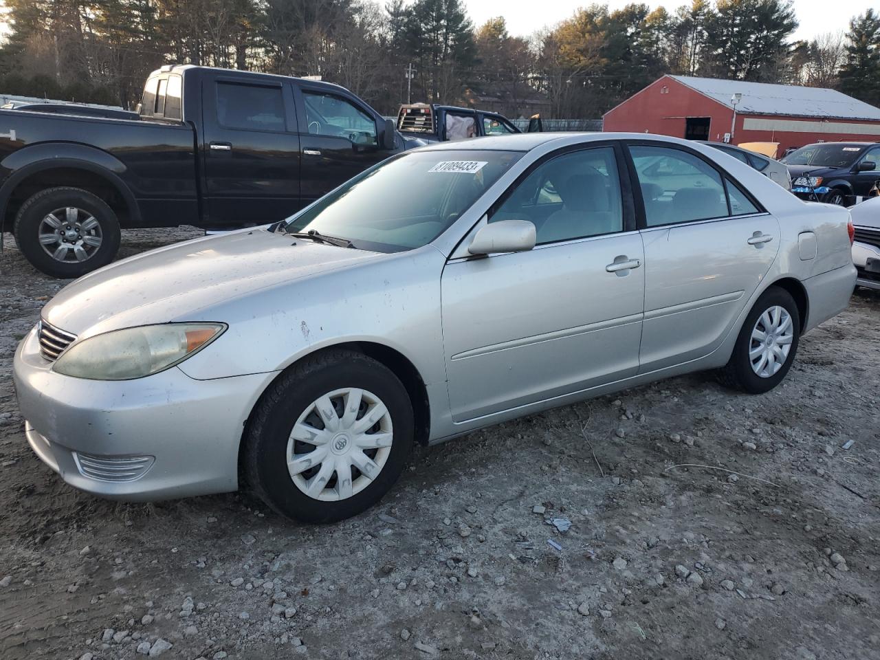 Image 1 of 2005 TOYOTA CAMRY LE 2005 with VIN 4T1BE32K65U568582