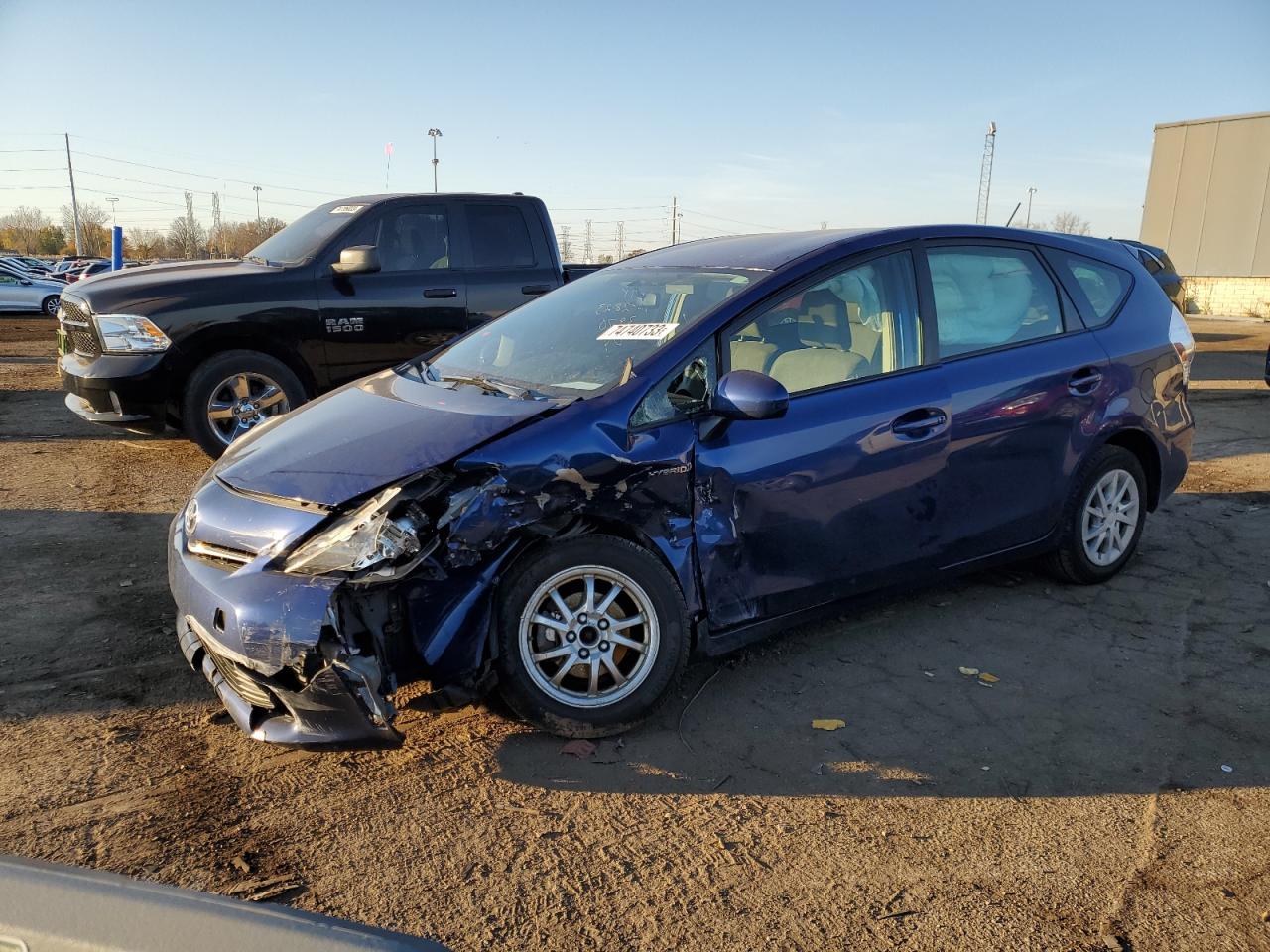 Изображение 1 2014 TOYOTA PRIUS V  2014 с VIN JTDZN3EU0EJ013970
