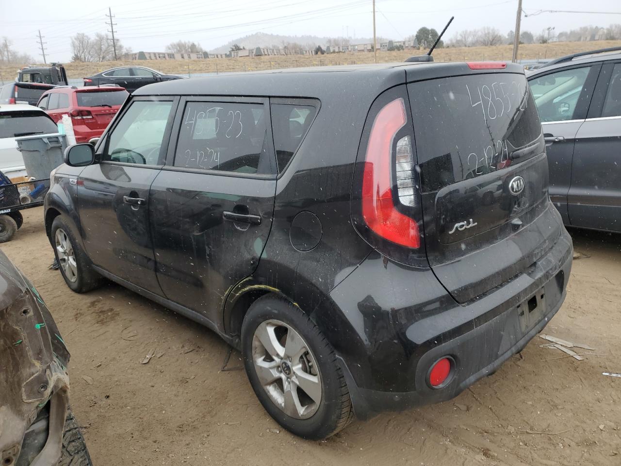 Изображение 2 2017 KIA SOUL  2017 с VIN KNDJN2A27H7885463
