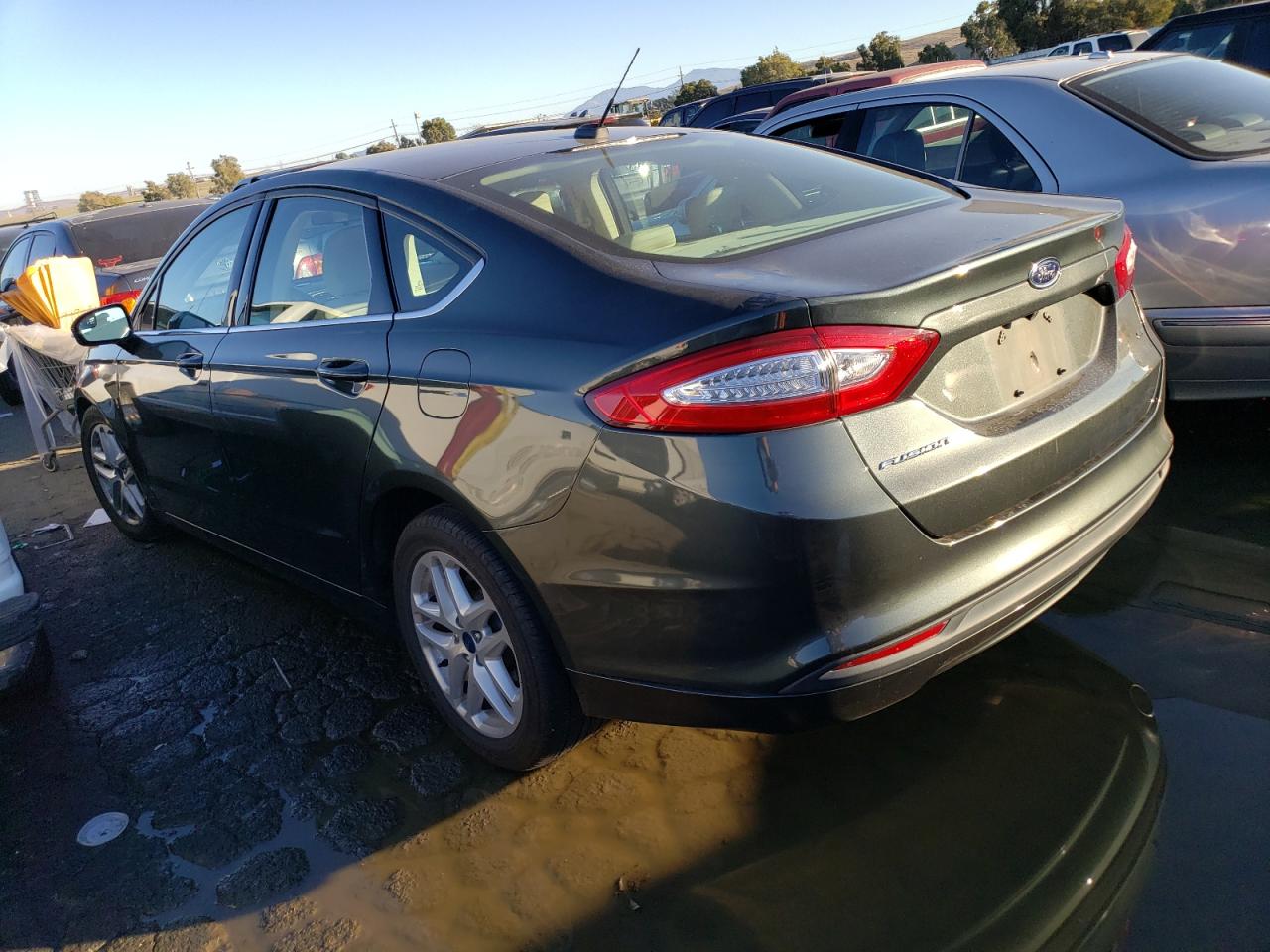 Image 2 of 2015 FORD FUSION SE 2015 with VIN 3FA6P0H7XFR306533