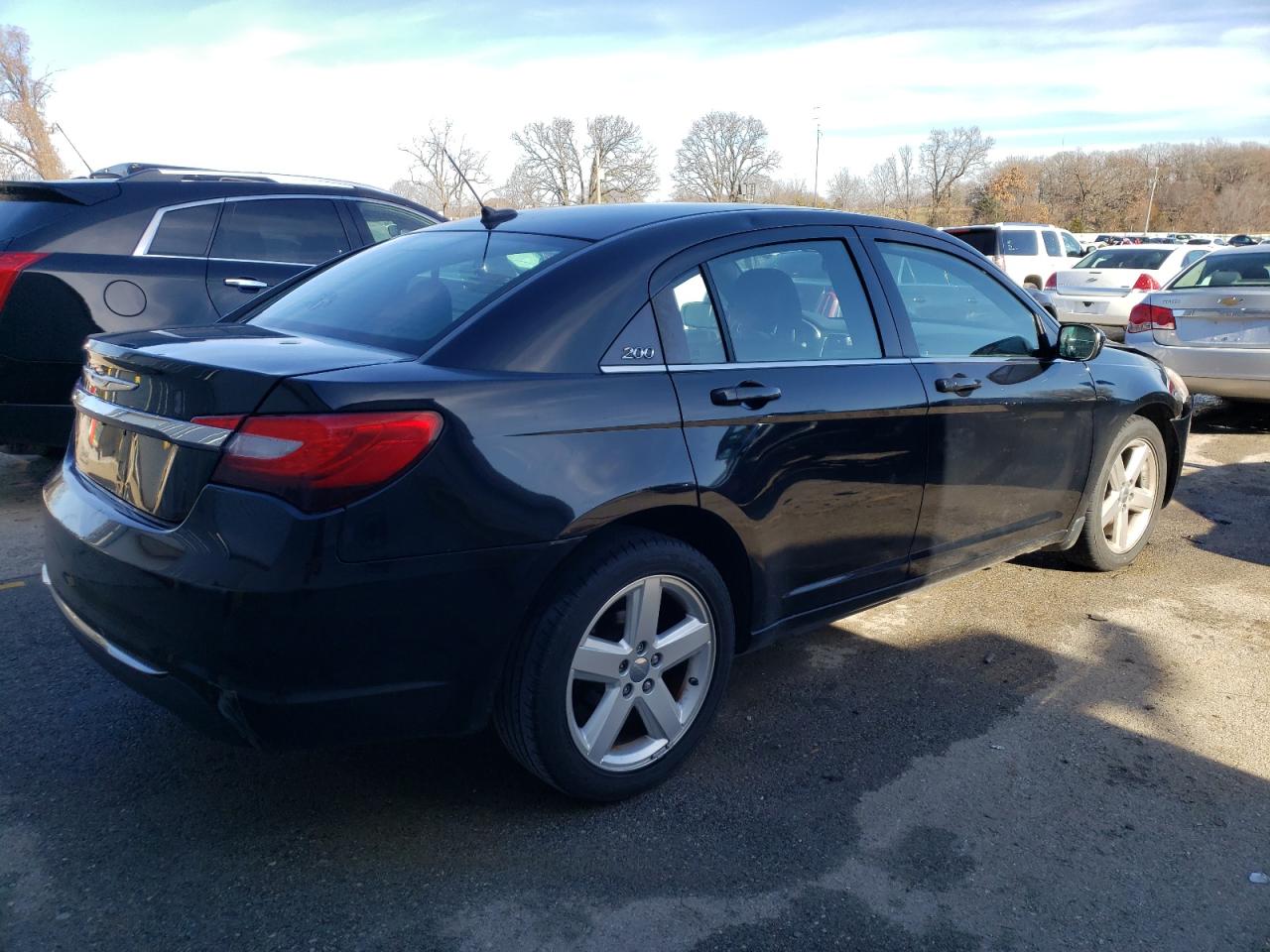 Image 3 of 2012 CHRYSLER 200 LX 2012 with VIN 1C3CCBAB5CN130027
