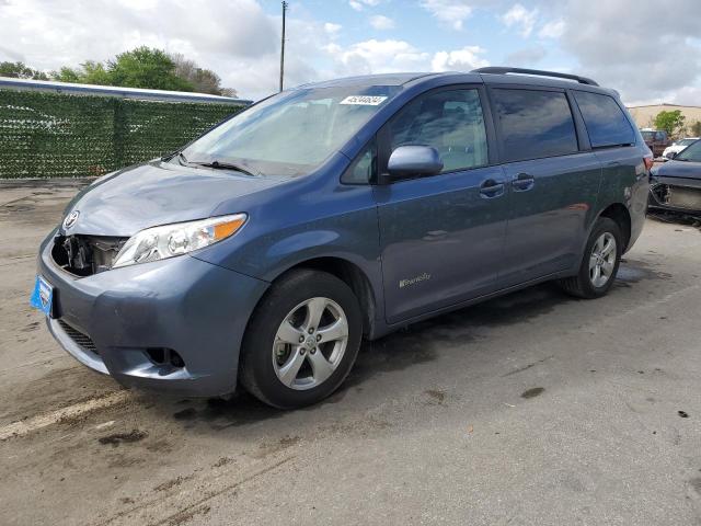 Obraz 1 z 2015 TOYOTA SIENNA LE 2015 z VIN 5TDKK3DC5FS528258