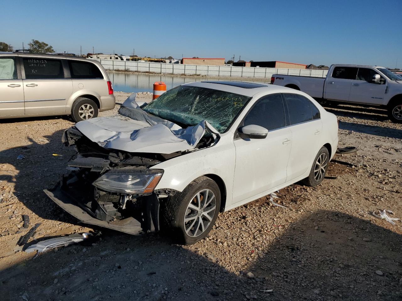 Obraz 1 z 2017 VOLKSWAGEN JETTA SE 2017 z VIN 3VWDB7AJ4HM290339