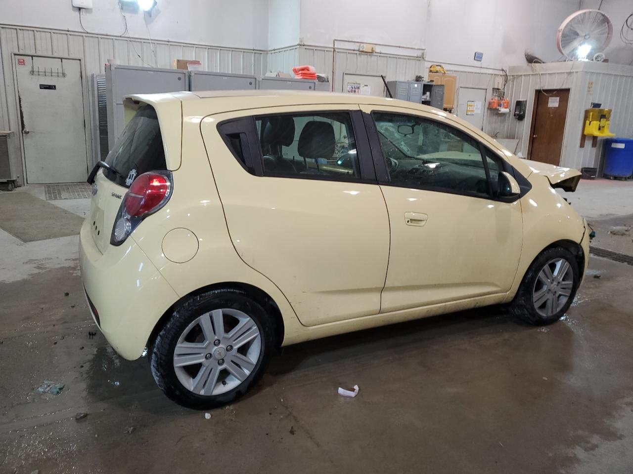 Image 3 of 2013 CHEVROLET SPARK LS 2013 with VIN KL8CB6S96DC568868